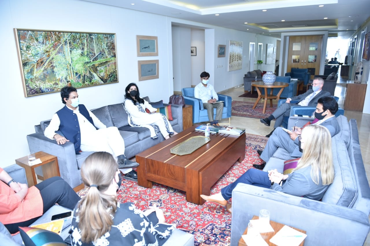 SAPM for Youth Affairs and Head of Kamyab Jawan Program Usman Dar  meets with Australian High Commissioner Geoffrey Shaw in Islamabad.
