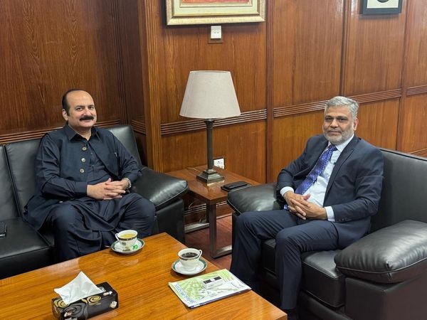 Chairman Rana Mashood met with the Deputy Governor of the State Bank of Pakistan providing better economic opportunities and making the young generation.