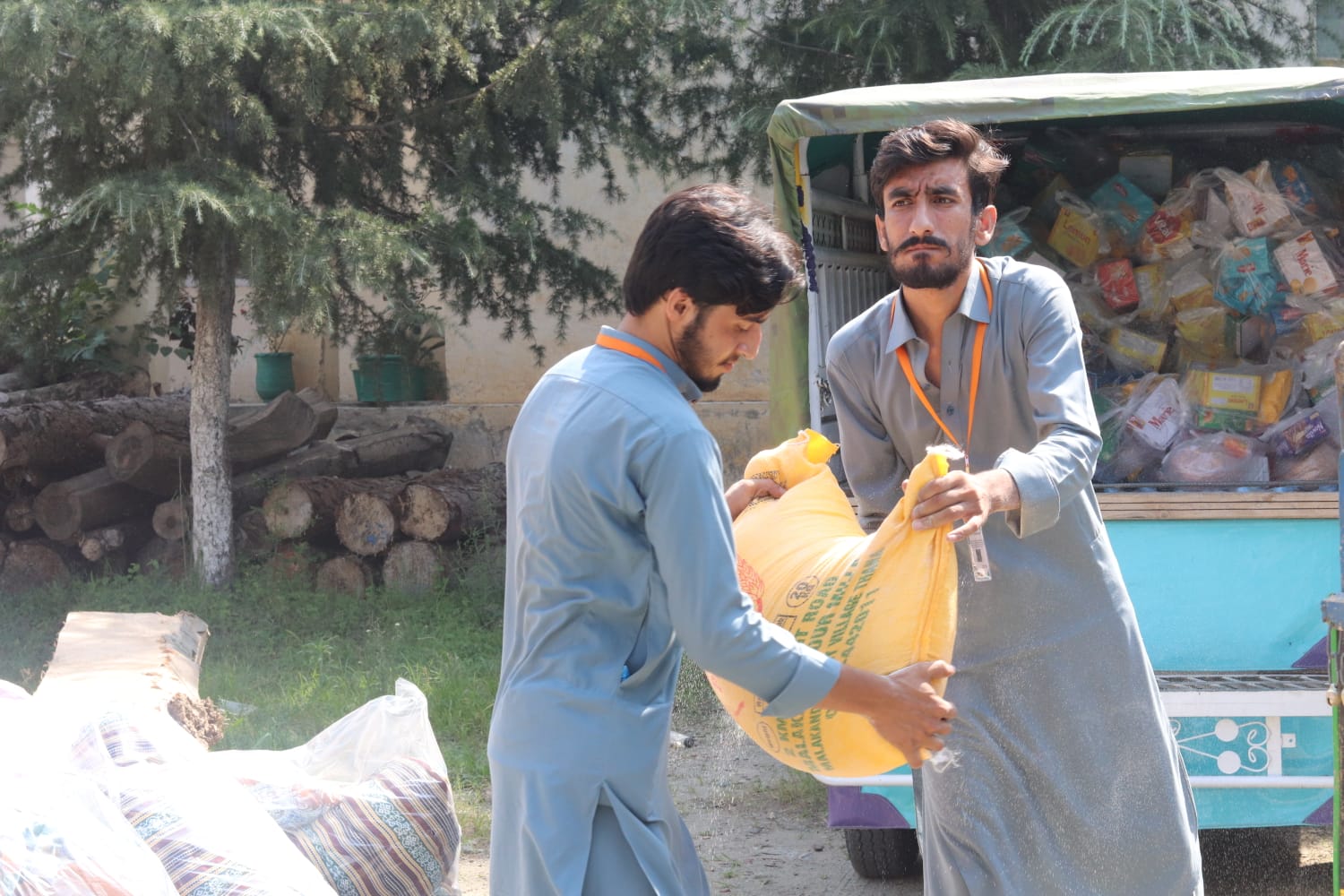 Members of Green Youth Movement Club at University of Malakand collected and provided aid to people from flood effected areas.